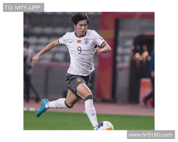 中国足球明星的争议与荣耀背后他为何被称为最臭的球员